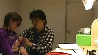 البكاء من السعادة سكس اجنبي مترجم عربي جديد أحمر يركع وصولا الى مص لذيذ لوليكوك